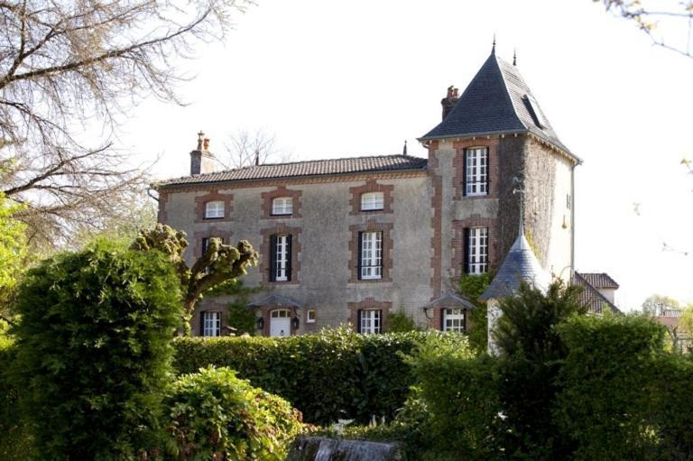 Les Lauriers Bed & Breakfast Peyrat-de-Bellac Exterior photo